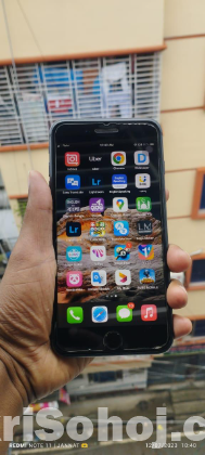 iPhone 8 Plus